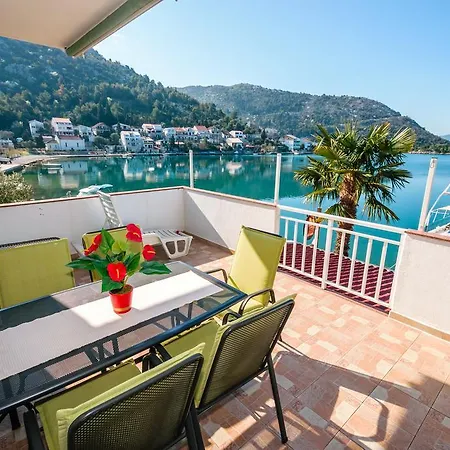 Apartments Galeb Blace Extérieur photo